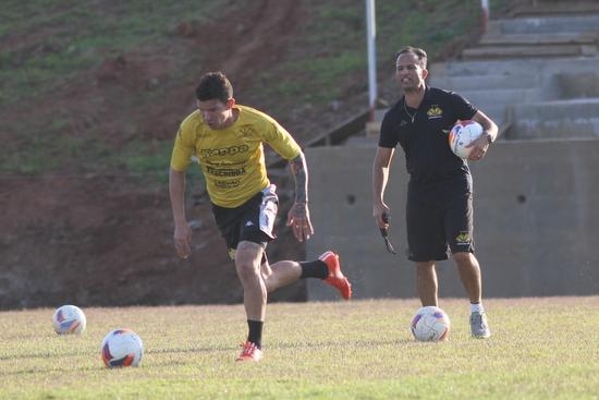 Criciúma se reapresenta com trabalho físico