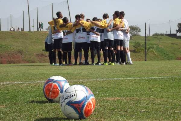 Infantil joga em Araranguá pelo Catarinense