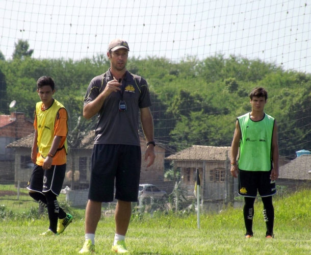 Lalo aponta crescente no time infantil do Tigre