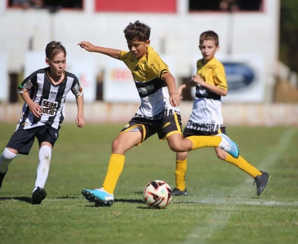 Sub-11 e Sub-13 iniciam a Copa São Ludgero com vitórias