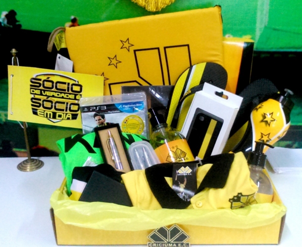 Tigre sorteia kit para sócios