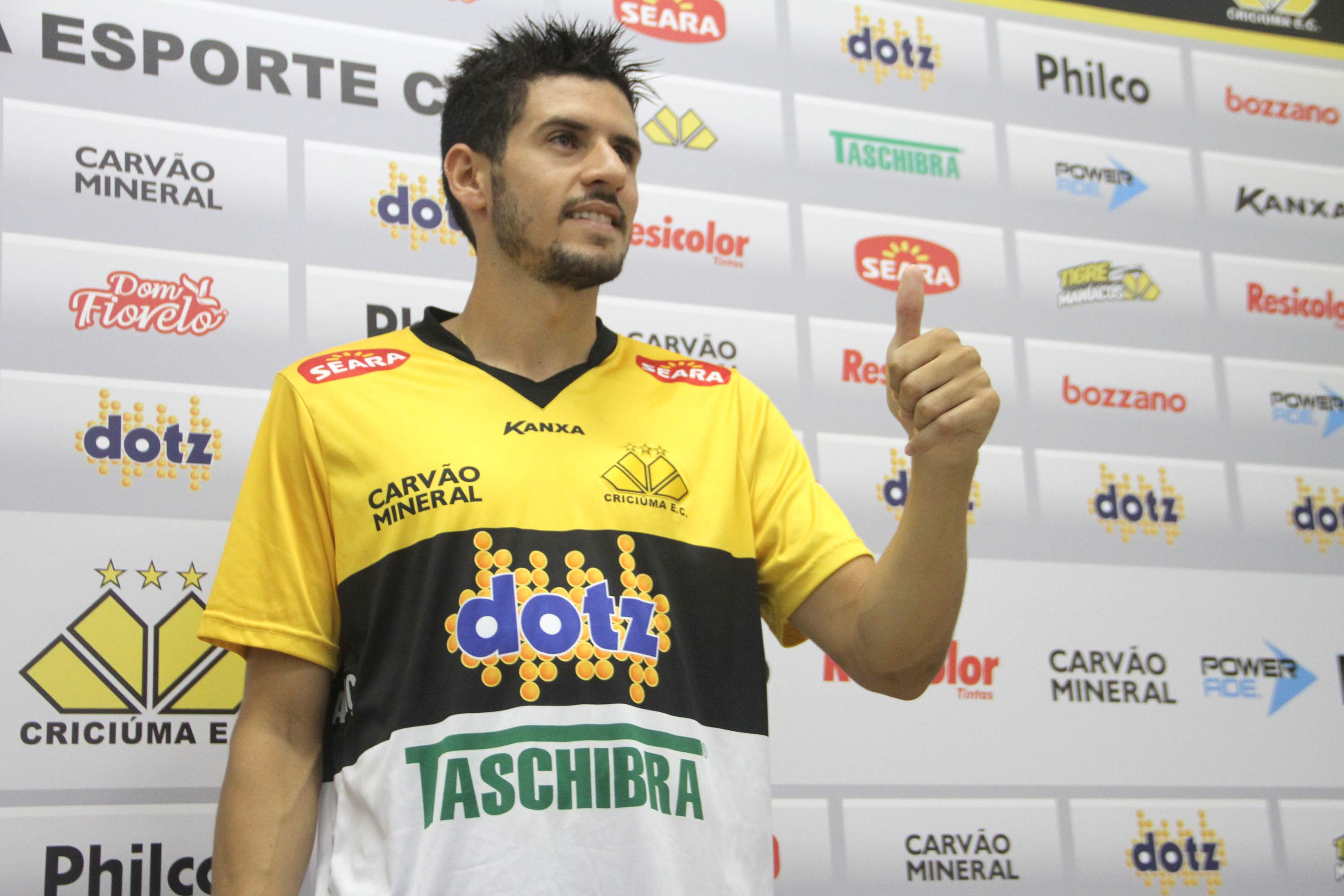 Maylson motivado no Tigre
