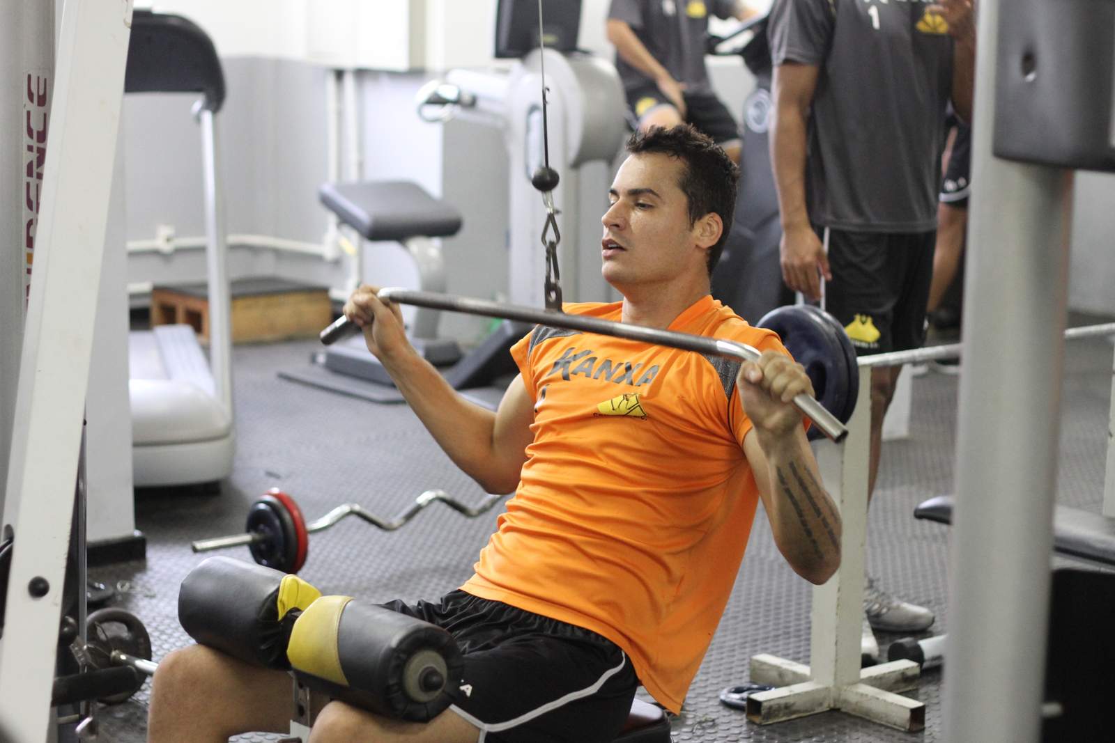 Tigre se reapresenta com treino de força e core