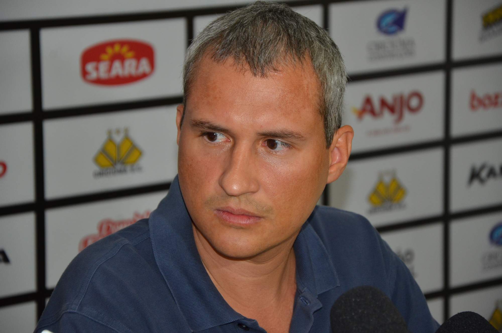 Entrevista Henrique Angeloni