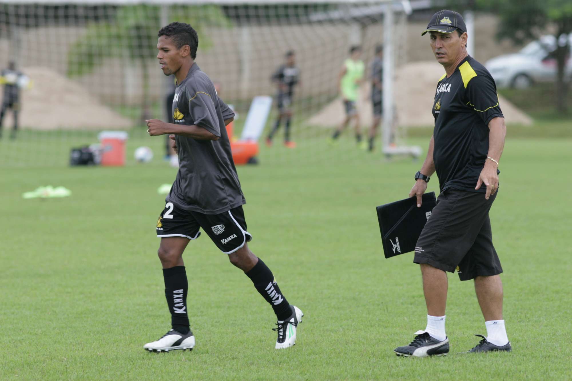 Tigre estreia na temporada 2013